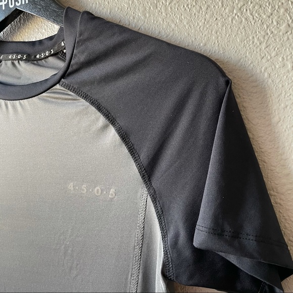 ASOS 4505 Grey & Black Workout Top - Picture 2 of 6